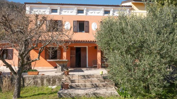 casa indipendente in vendita a Trieste in zona Opicina