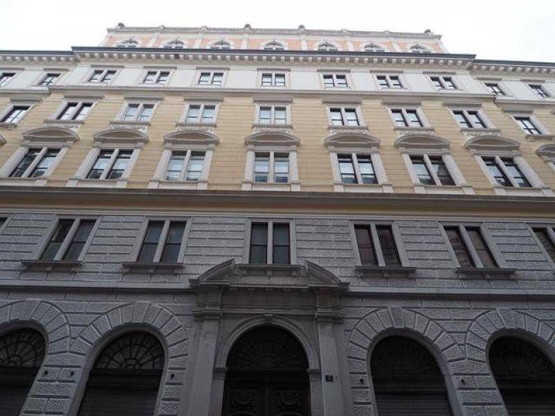 ufficio in vendita a Trieste in zona Borgo Teresiano
