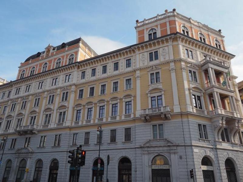casa indipendente in vendita a Trieste in zona Borgo Teresiano