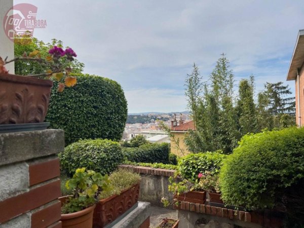 casa indipendente in vendita a Trieste in zona Scorcola