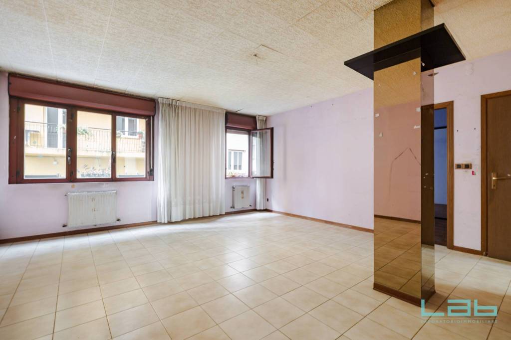 appartamento in vendita a Trieste in zona San Giacomo