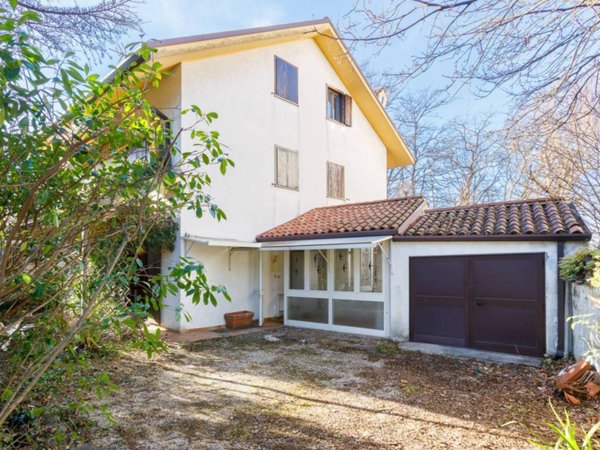 casa indipendente in vendita a Trieste in zona Opicina