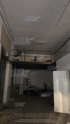 locale commerciale in vendita a Trieste