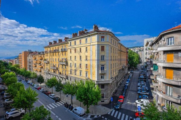 appartamento in vendita a Trieste in zona San Giacomo