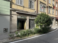 negozio in vendita a Trieste in zona San Giacomo