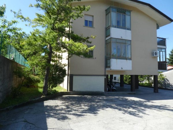 appartamento in vendita a Trieste in zona Cattinara