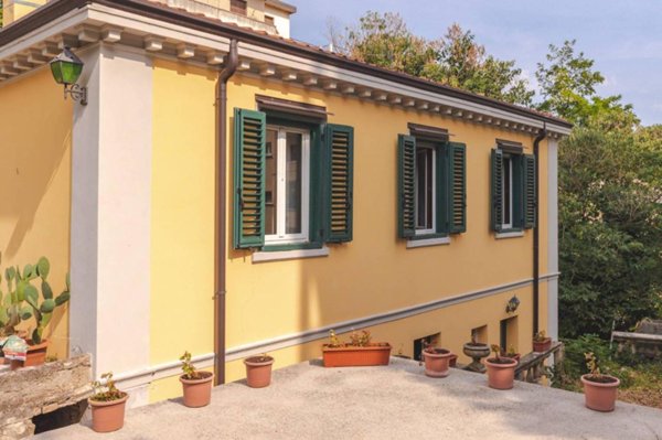 casa indipendente in vendita a Trieste in zona Cologna