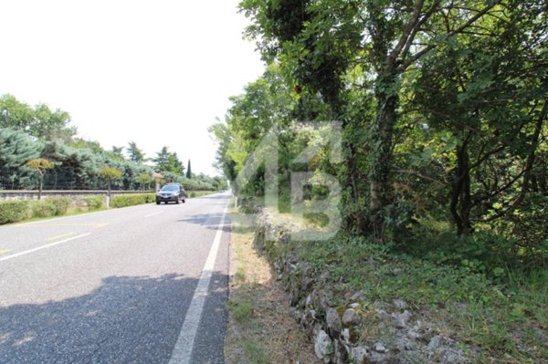 terreno agricolo in vendita a Trieste in zona Miramare