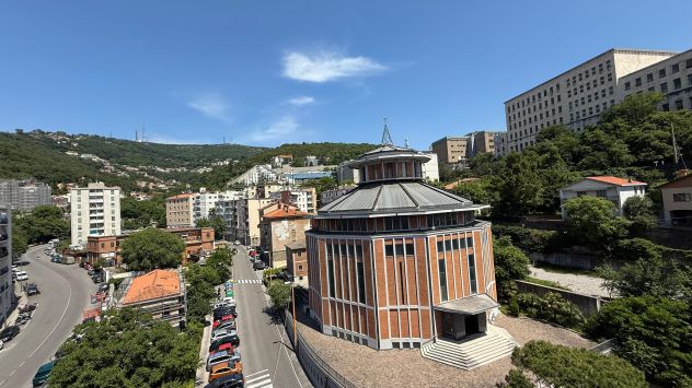 appartamento in vendita a Trieste in zona Cologna