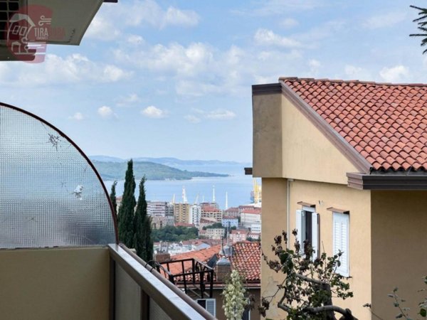appartamento in vendita a Trieste in zona Chiadino