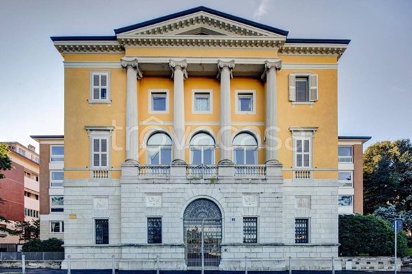 casa indipendente in vendita a Trieste in zona San Vito
