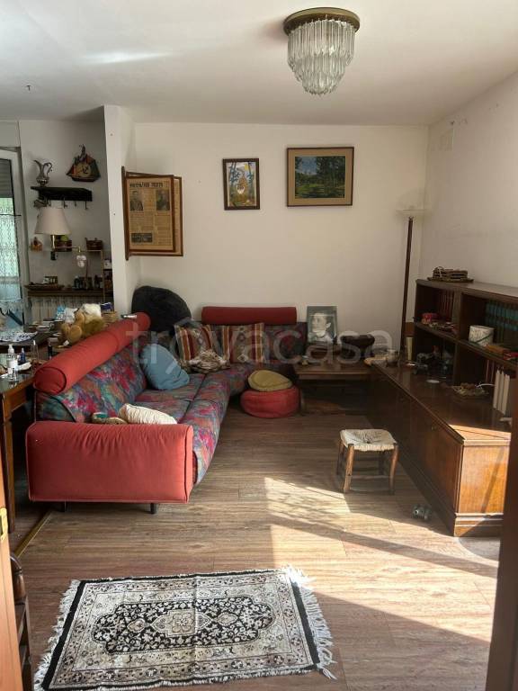 casa indipendente in vendita a Trieste in zona Guardiella