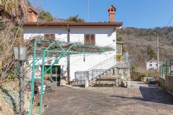casa indipendente in vendita a Trieste in zona Conconello