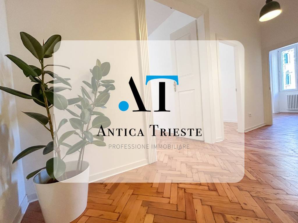 appartamento in vendita a Trieste in zona Cavana