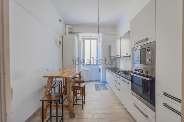 appartamento in vendita a Trieste in zona Barriera vecchia