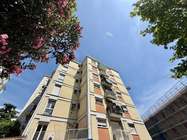 appartamento in vendita a Trieste in zona Campi Elisi