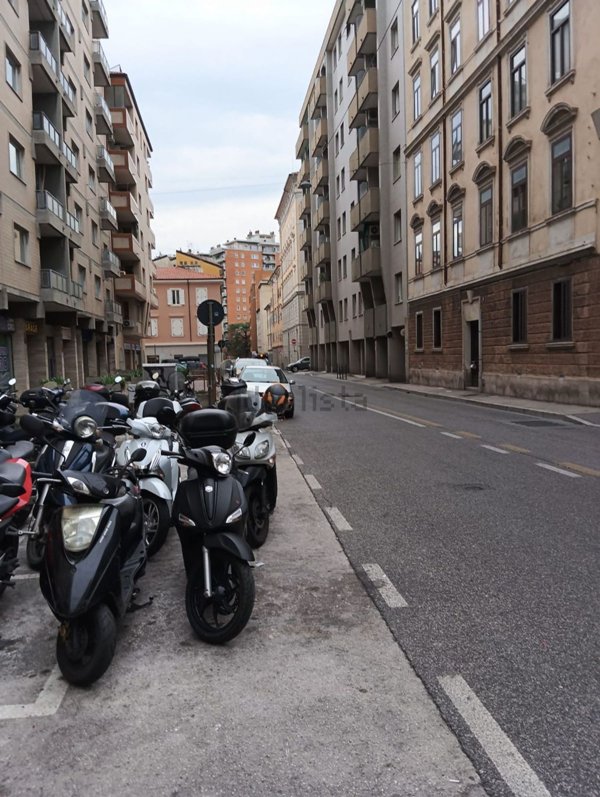 appartamento in vendita a Trieste in zona Barriera vecchia