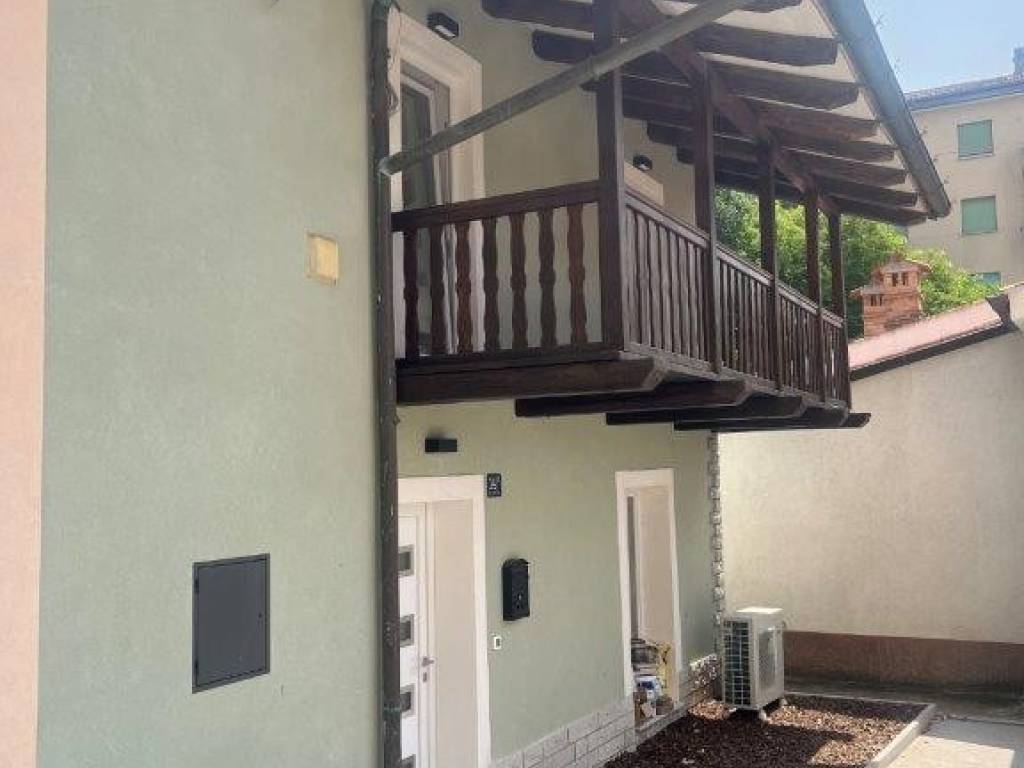 casa indipendente in vendita a Trieste in zona San Giacomo