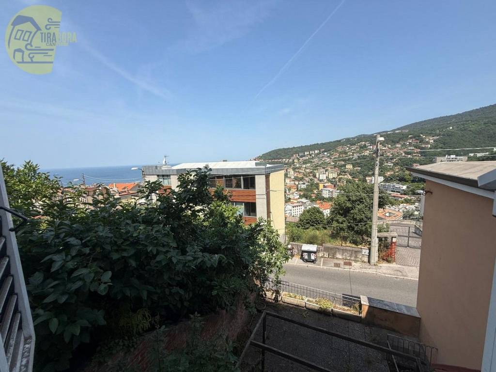 appartamento in vendita a Trieste in zona Cologna