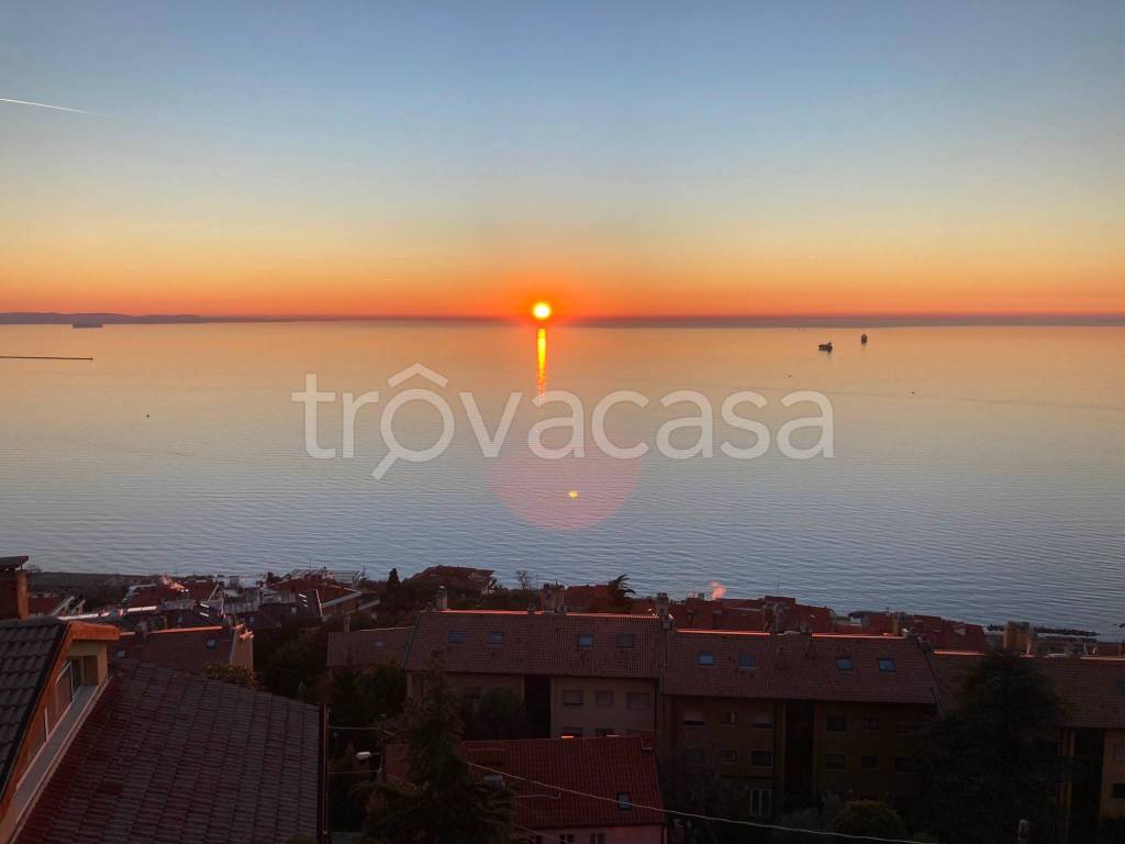 appartamento in vendita a Trieste in zona Barcola