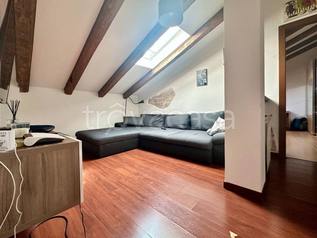 appartamento in vendita a Trieste in zona Barriera vecchia