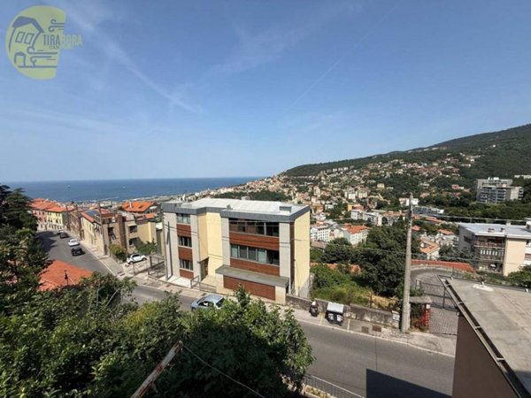 appartamento in vendita a Trieste in zona Cologna