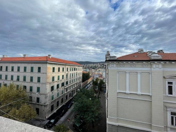 appartamento in vendita a Trieste in zona San Giacomo