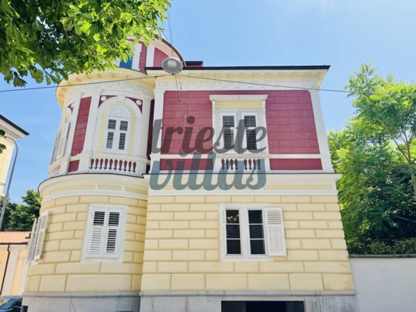 casa indipendente in vendita a Trieste in zona Chiadino