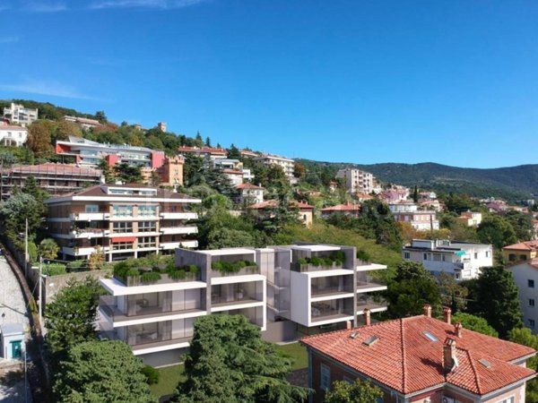 casa indipendente in vendita a Trieste in zona Scorcola