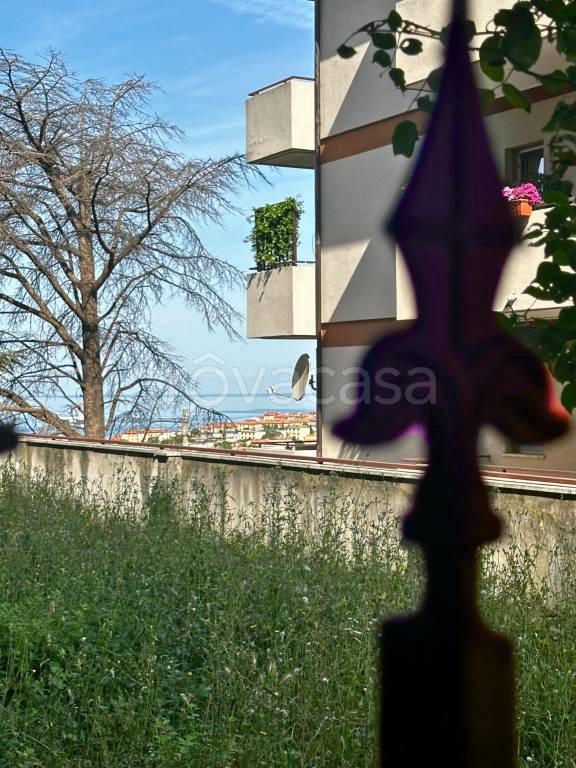 appartamento in vendita a Trieste in zona Roiano