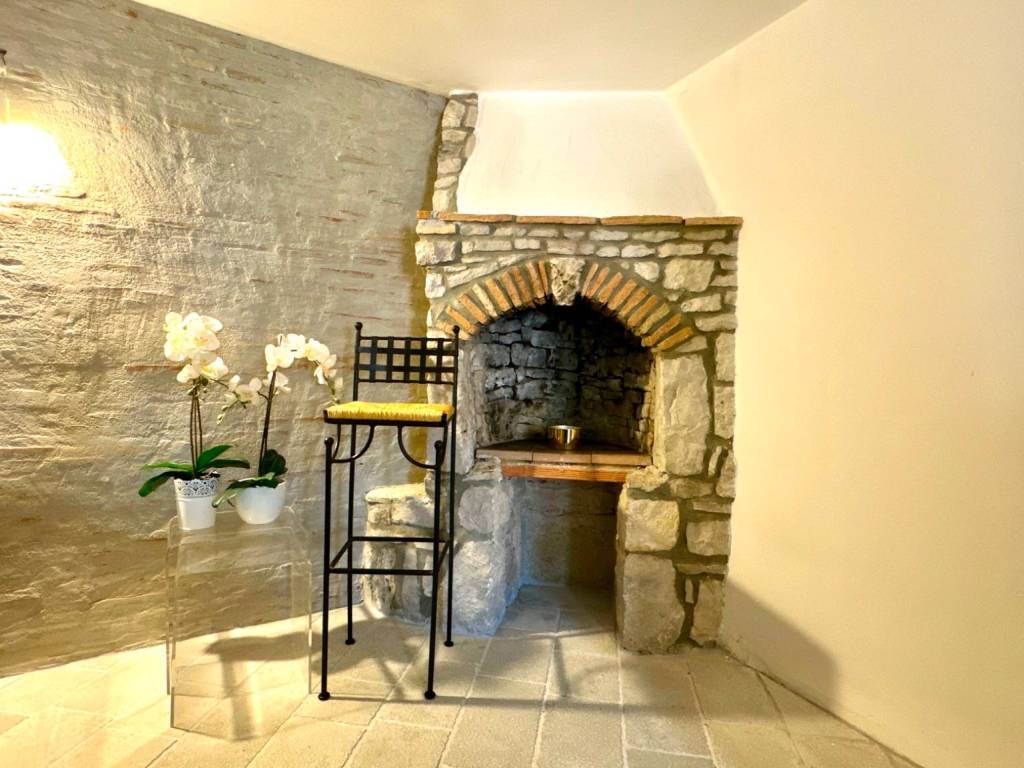 casa indipendente in vendita a Trieste in zona Santa Croce