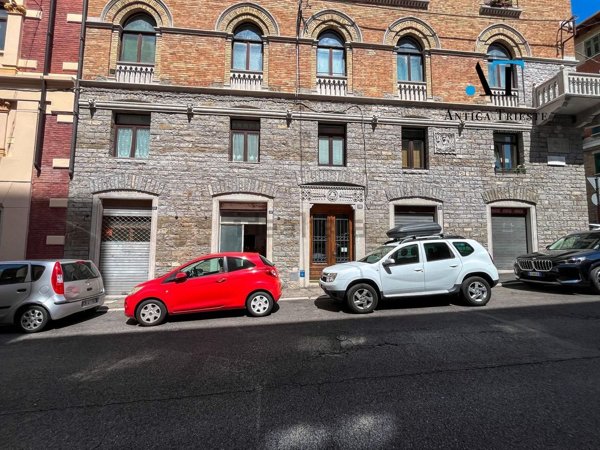 casa semindipendente in vendita a Trieste in zona Barriera vecchia
