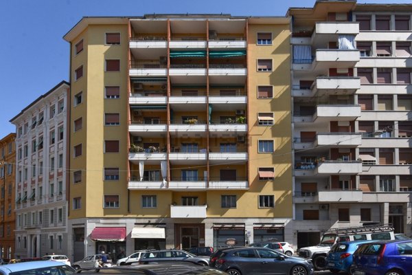 appartamento in vendita a Trieste in zona Barriera vecchia