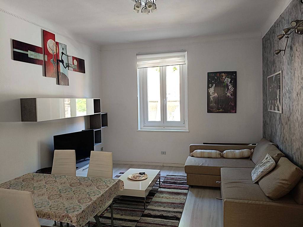 appartamento in vendita a Trieste in zona Roiano