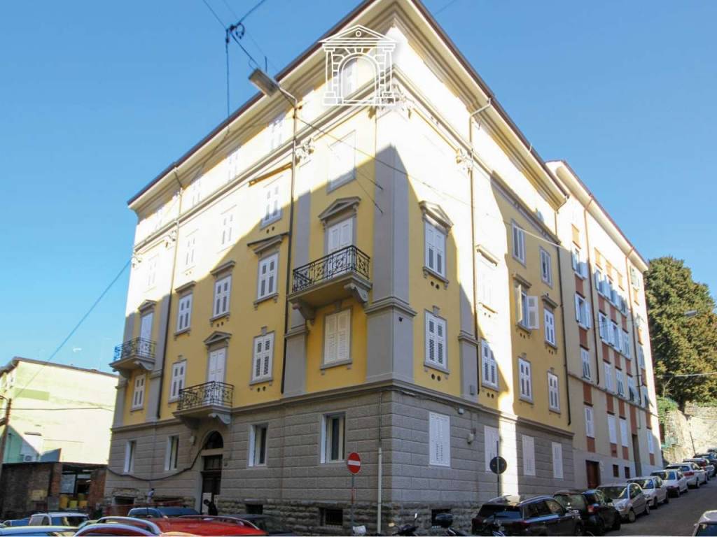 appartamento in vendita a Trieste in zona Roiano