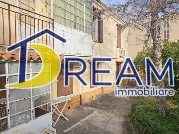 casa indipendente in vendita a Trieste