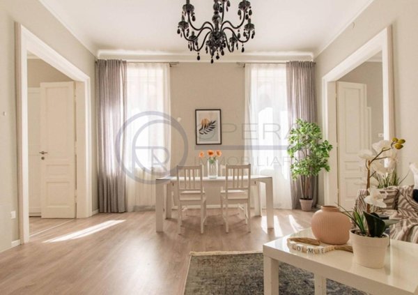 appartamento in vendita a Trieste in zona San Giacomo