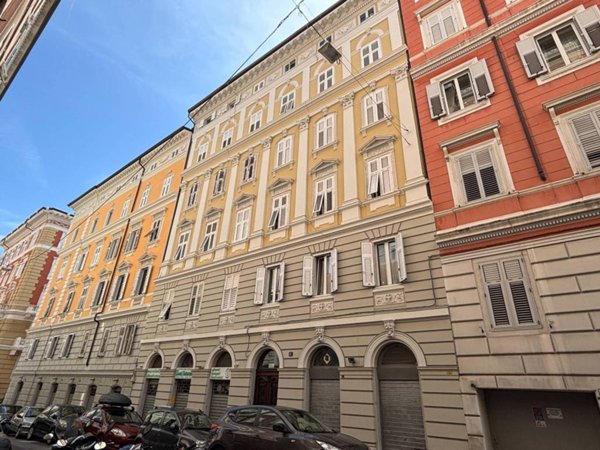 appartamento in vendita a Trieste in zona Roiano