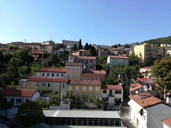 appartamento in vendita a Trieste in zona Scorcola