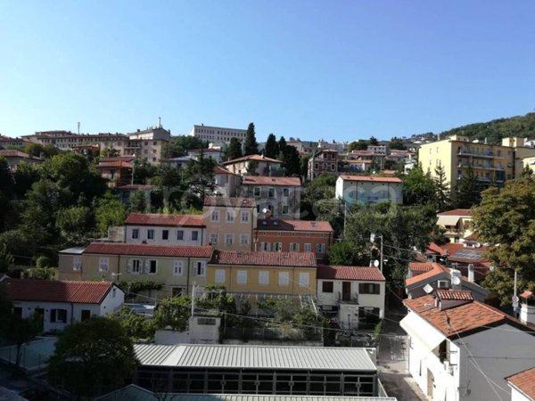 appartamento in vendita a Trieste in zona Cologna