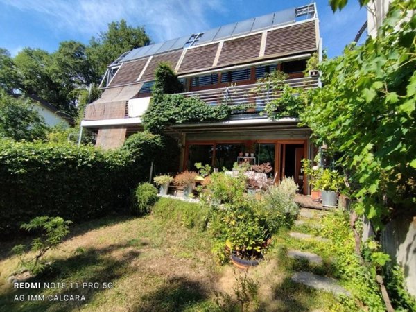 casa indipendente in vendita a Trieste in zona Longhera