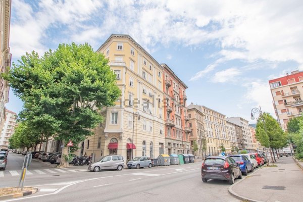 appartamento in vendita a Trieste in zona Cologna