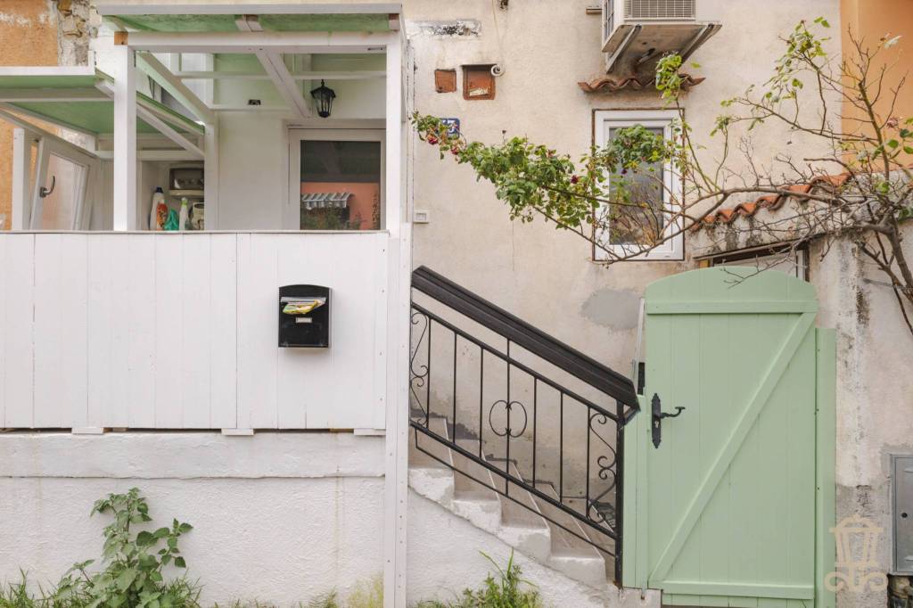 casa indipendente in vendita a Trieste in zona Valmaura