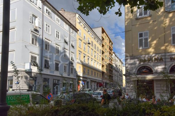 appartamento in vendita a Trieste in zona San Giacomo