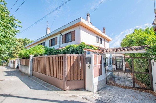casa indipendente in vendita a Trieste in zona Opicina