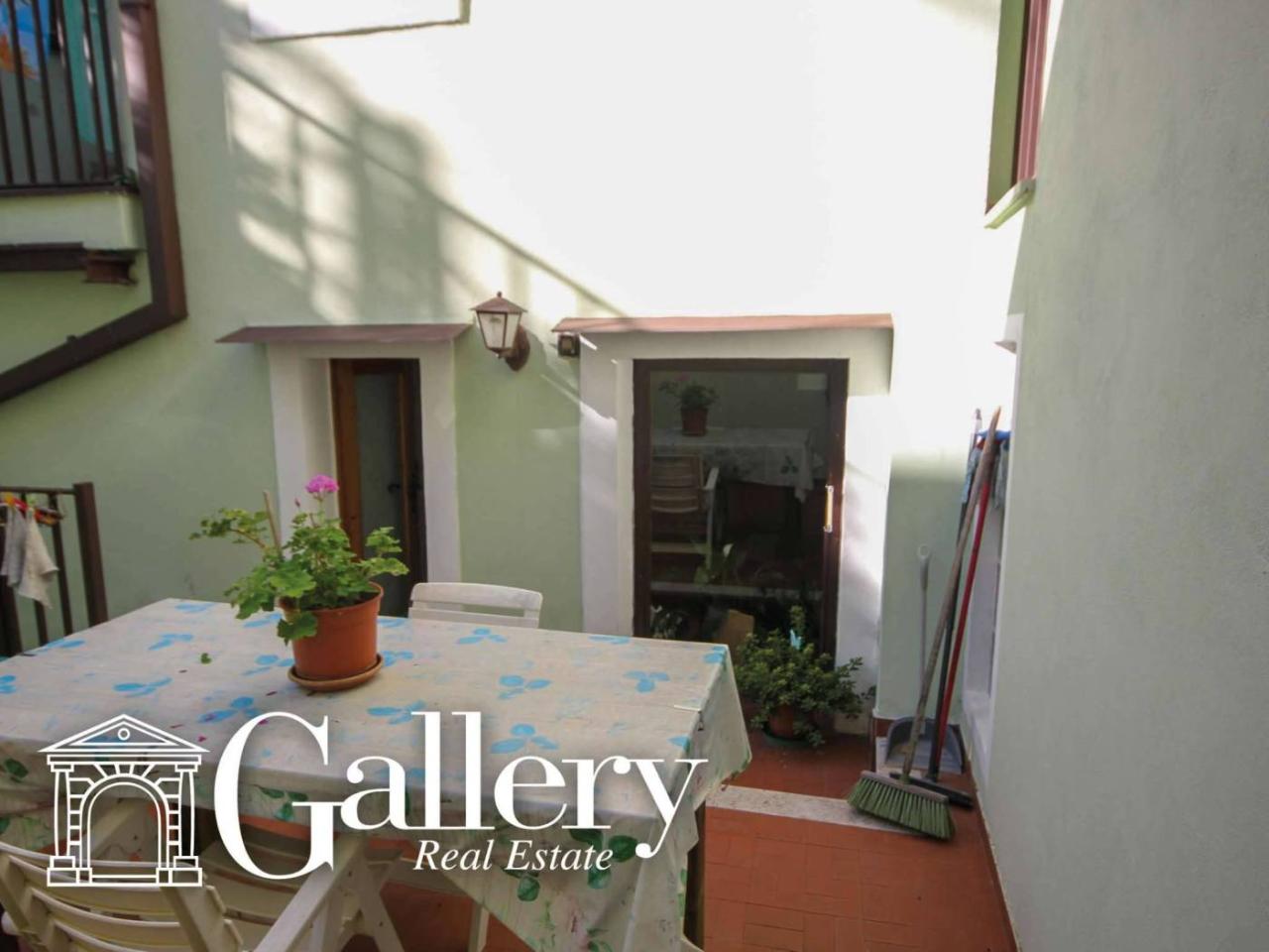 casa indipendente in vendita a Trieste in zona Gretta