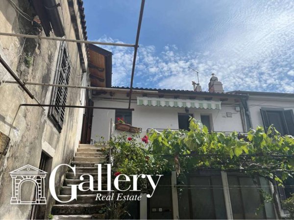 casa indipendente in vendita a Trieste in zona Valmaura