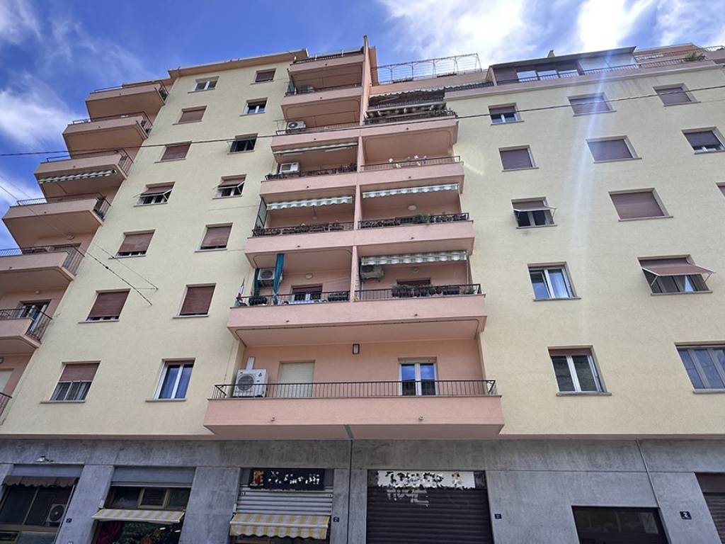 locale commerciale in vendita a Trieste