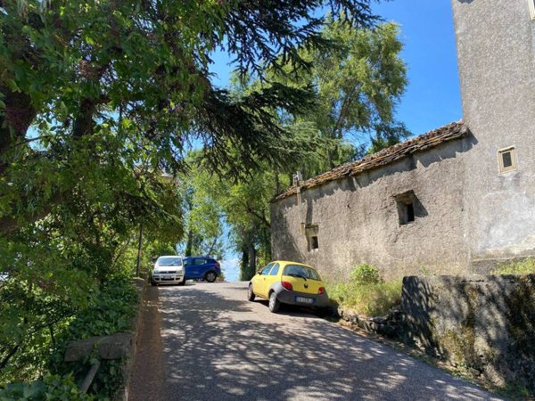 casa indipendente in vendita a Trieste in zona Opicina