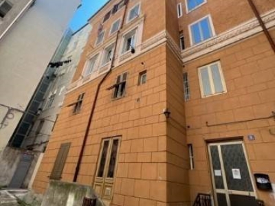 appartamento in vendita a Trieste in zona Barriera vecchia